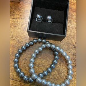 Elegant Gray Pearl Bracelet and Earring Set